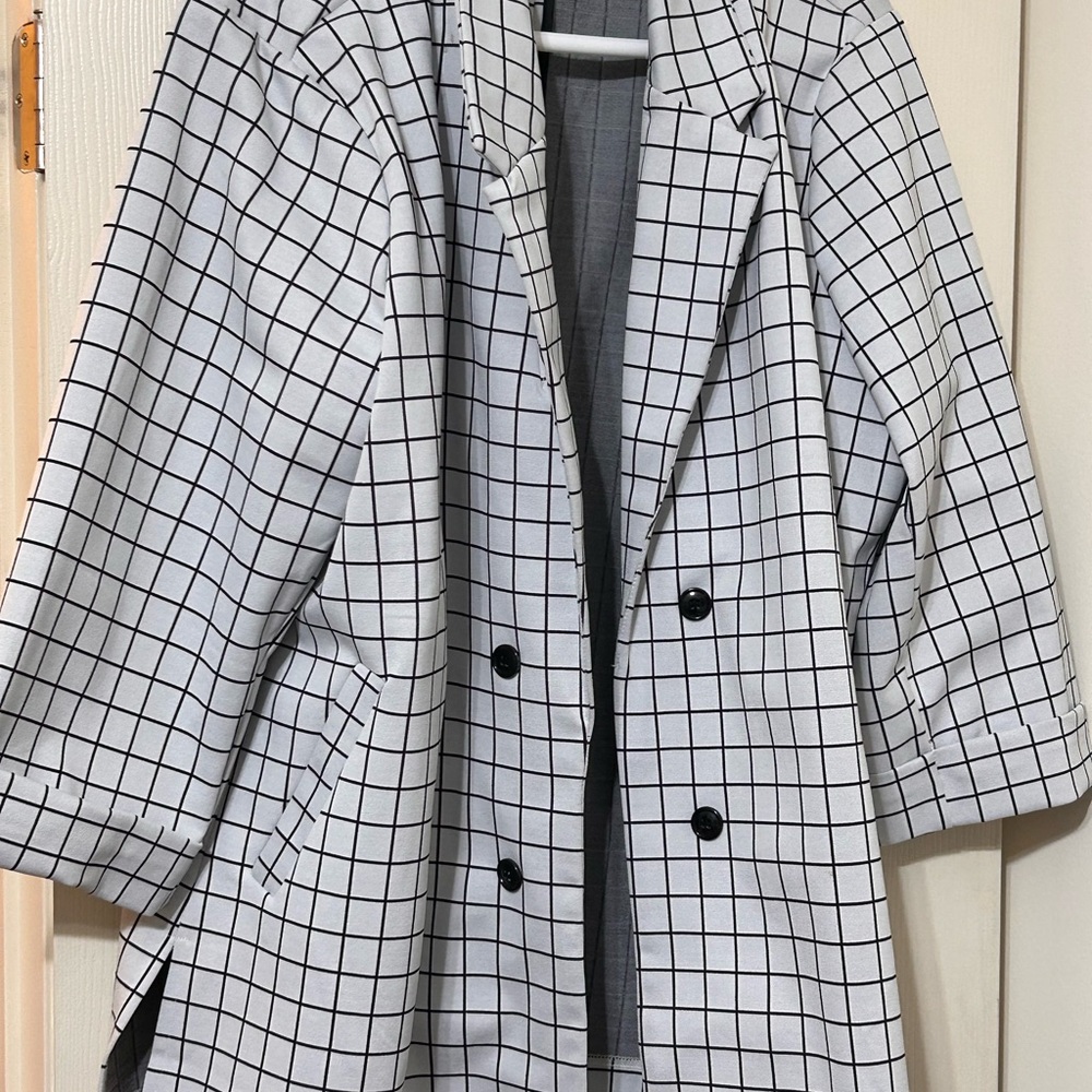 Women’s over sized blazer